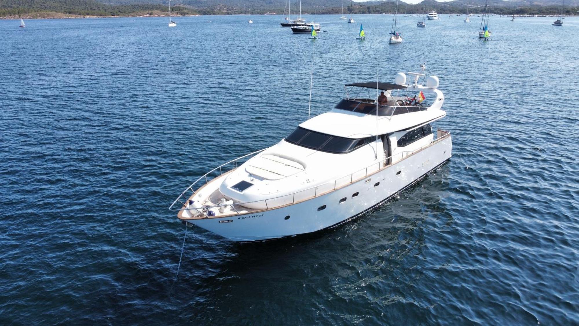 Отель Yacht 20Metros Сан-Адриан-де-Бесос Экстерьер фото